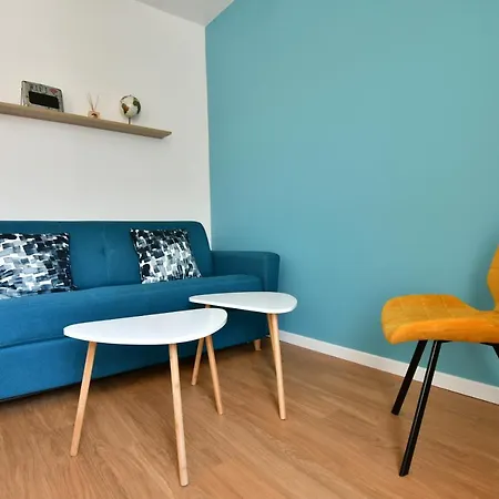 Le 44 - T2 rénové moderne et confortable en centre-ville Montluçon Esterno foto