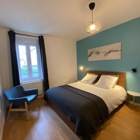 Le 44 - T2 rénové moderne et confortable en centre-ville Montluçon Esterno foto